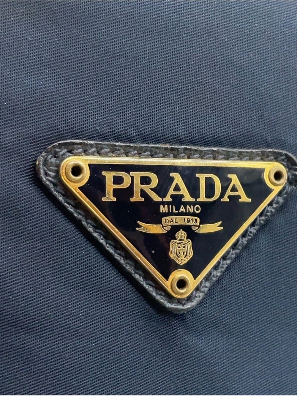 Prada Plate Quilted Tessuto/Navy
Nylon Chain Shoulder Bag - Picture 10 of 10